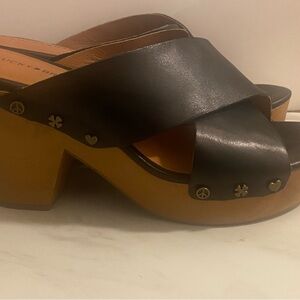 Lucky Brand Black Takara Clogs